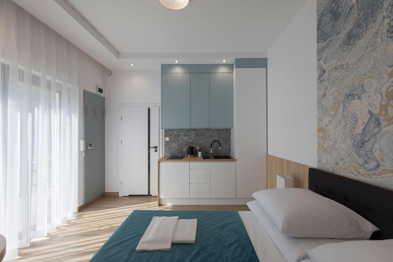 Willa Przy Porcie - Apartamenty Z Aneksami Kuchennymi Ustka Exterior foto