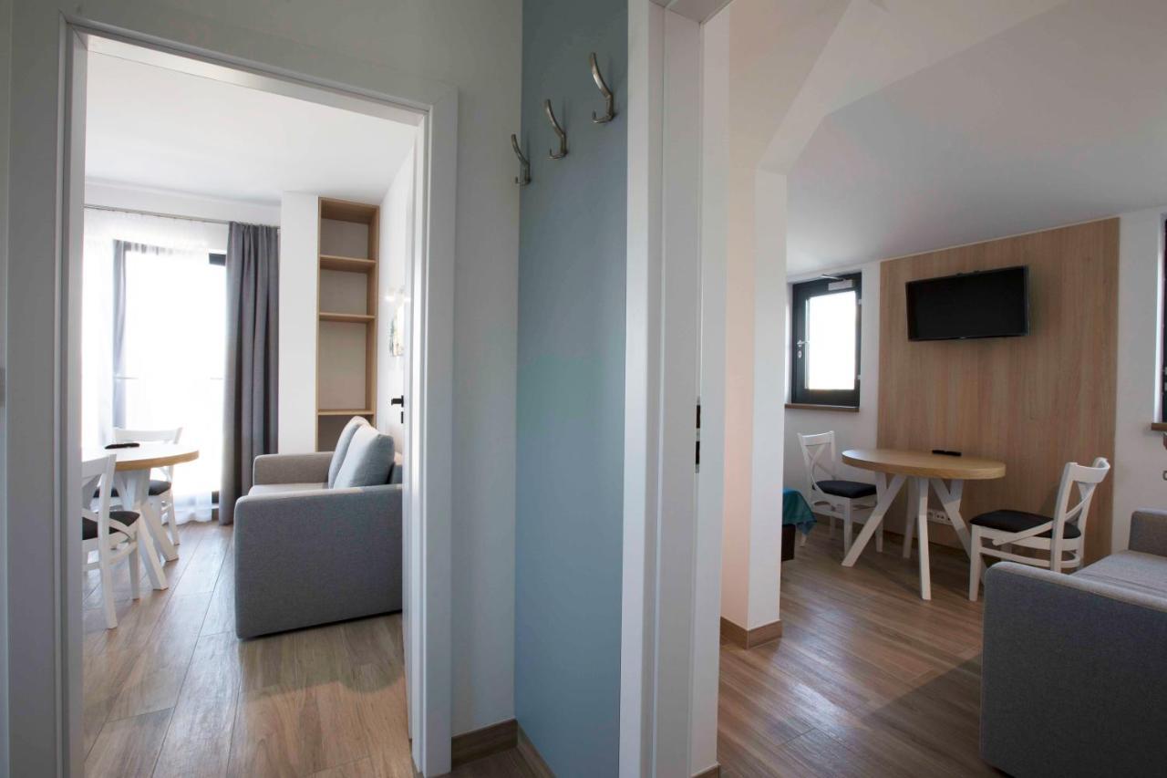 Willa Przy Porcie - Apartamenty Z Aneksami Kuchennymi Ustka Exterior foto