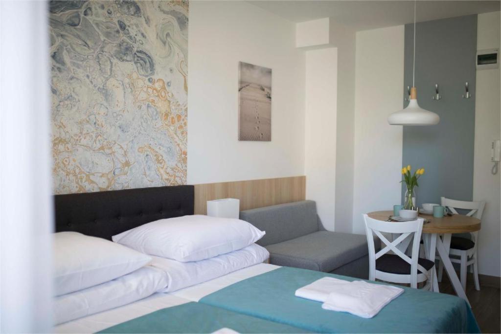 Willa Przy Porcie - Apartamenty Z Aneksami Kuchennymi Ustka Exterior foto